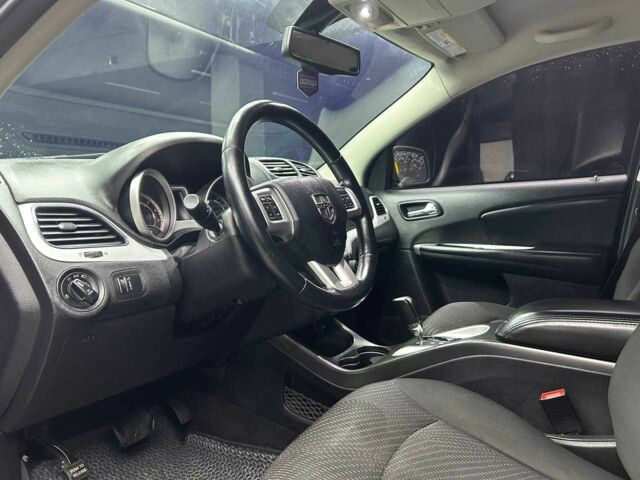 Серый Додж Джорни, объемом двигателя 2.4 л и пробегом 248 тыс. км за 10500 $, фото 22 на Automoto.ua