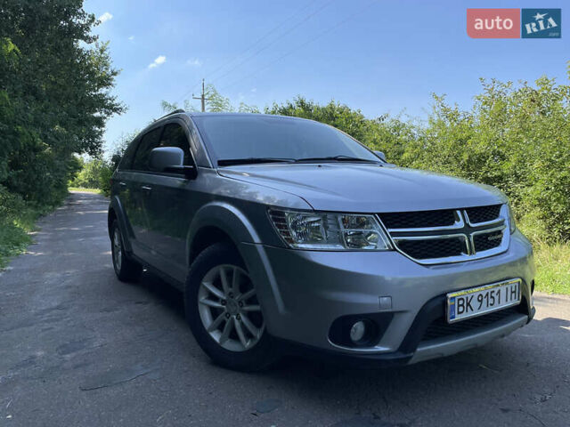 Сірий Додж Джорні, об'ємом двигуна 2.4 л та пробігом 216 тис. км за 10600 $, фото 3 на Automoto.ua
