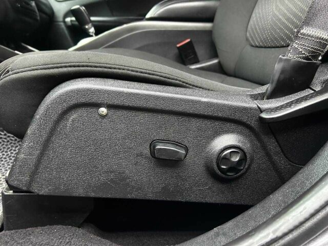 Серый Додж Джорни, объемом двигателя 2.4 л и пробегом 248 тыс. км за 10500 $, фото 20 на Automoto.ua