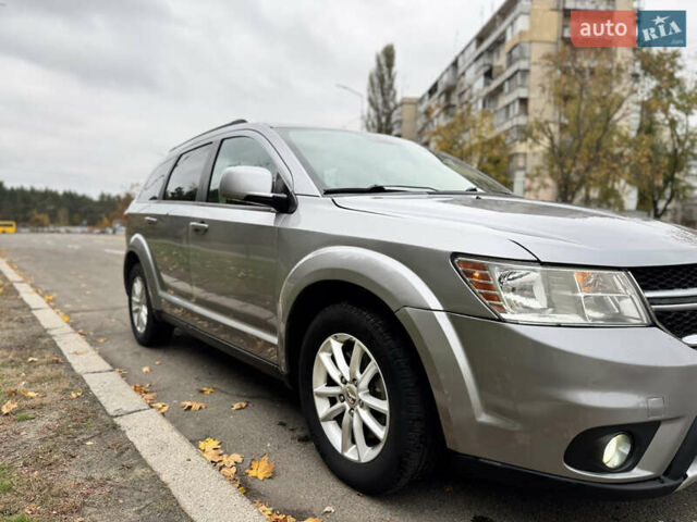 Сірий Додж Джорні, об'ємом двигуна 2.36 л та пробігом 198 тис. км за 9000 $, фото 3 на Automoto.ua