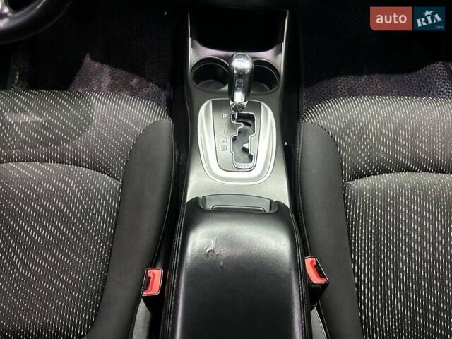 Сірий Додж Джорні, об'ємом двигуна 2.36 л та пробігом 248 тис. км за 10500 $, фото 11 на Automoto.ua