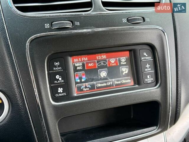 Серый Додж Джорни, объемом двигателя 2.36 л и пробегом 215 тыс. км за 8900 $, фото 17 на Automoto.ua