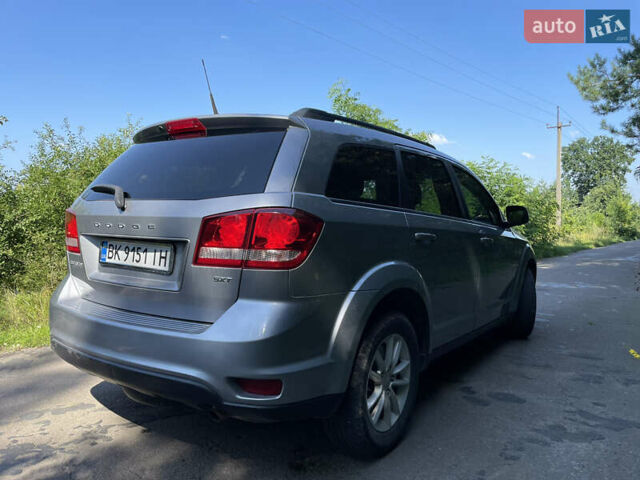 Сірий Додж Джорні, об'ємом двигуна 2.4 л та пробігом 216 тис. км за 10600 $, фото 6 на Automoto.ua