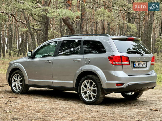 Сірий Додж Джорні, об'ємом двигуна 2.36 л та пробігом 251 тис. км за 10500 $, фото 8 на Automoto.ua