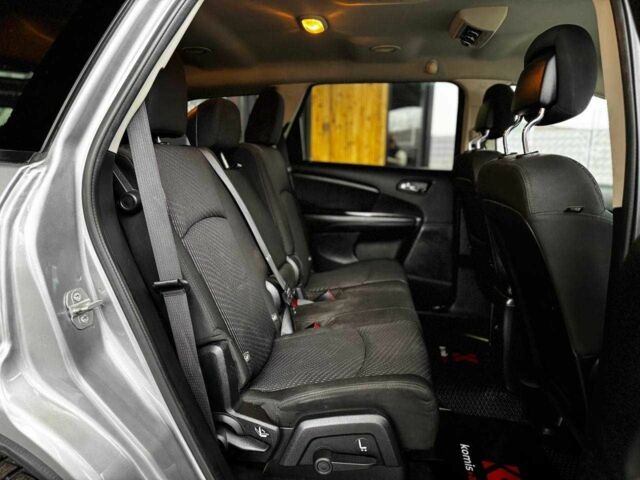 Серый Додж Джорни, объемом двигателя 2.36 л и пробегом 266 тыс. км за 9599 $, фото 6 на Automoto.ua