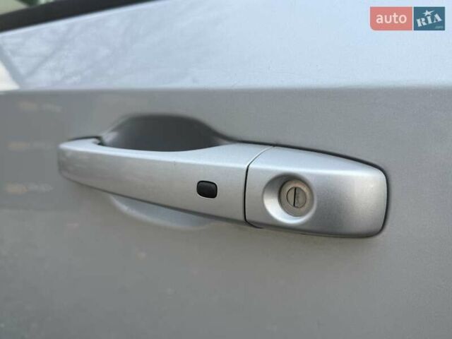 Серый Додж Джорни, объемом двигателя 2.36 л и пробегом 215 тыс. км за 8900 $, фото 8 на Automoto.ua