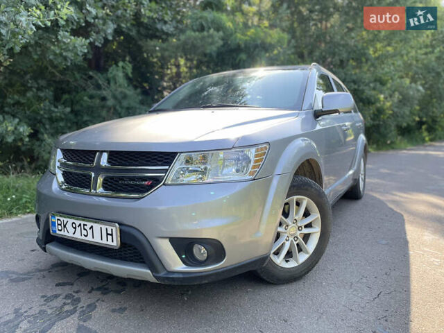 Сірий Додж Джорні, об'ємом двигуна 2.4 л та пробігом 216 тис. км за 10600 $, фото 1 на Automoto.ua