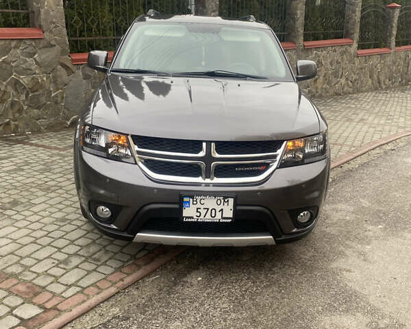 Серый Додж Джорни, объемом двигателя 2.36 л и пробегом 240 тыс. км за 9999 $, фото 1 на Automoto.ua