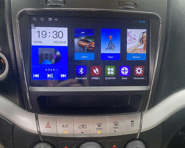 Серый Додж Джорни, объемом двигателя 2.36 л и пробегом 240 тыс. км за 9999 $, фото 6 на Automoto.ua