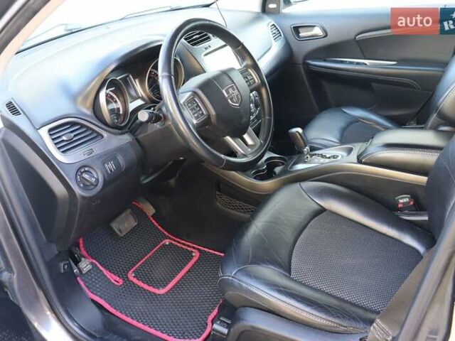 Серый Додж Джорни, объемом двигателя 3.6 л и пробегом 186 тыс. км за 12300 $, фото 7 на Automoto.ua