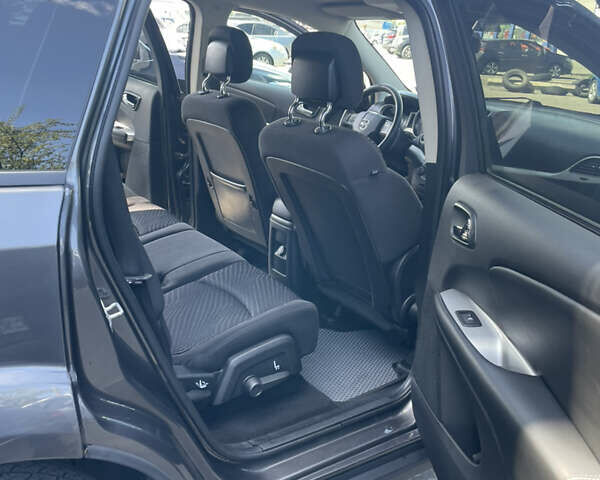 Серый Додж Джорни, объемом двигателя 2.36 л и пробегом 145 тыс. км за 10400 $, фото 8 на Automoto.ua