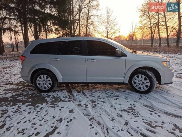 Сірий Додж Джорні, об'ємом двигуна 2.36 л та пробігом 190 тис. км за 10500 $, фото 6 на Automoto.ua