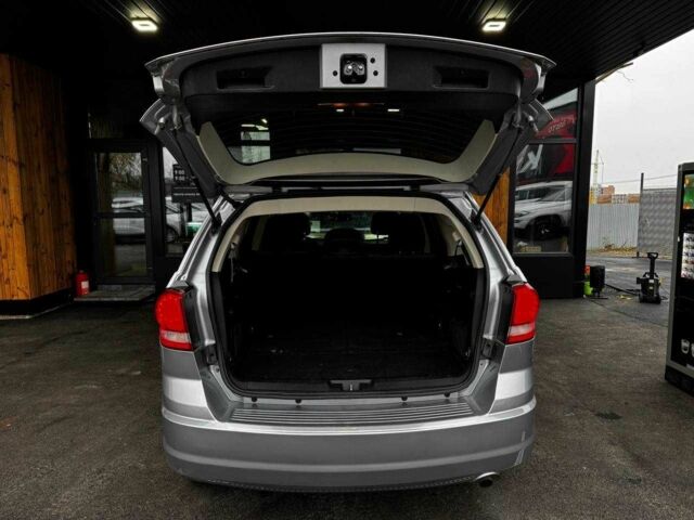 Серый Додж Джорни, объемом двигателя 2.36 л и пробегом 266 тыс. км за 9599 $, фото 20 на Automoto.ua