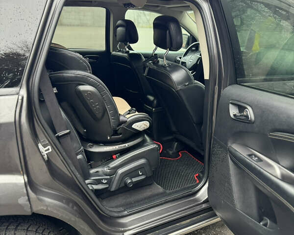 Серый Додж Джорни, объемом двигателя 3.6 л и пробегом 187 тыс. км за 12200 $, фото 11 на Automoto.ua