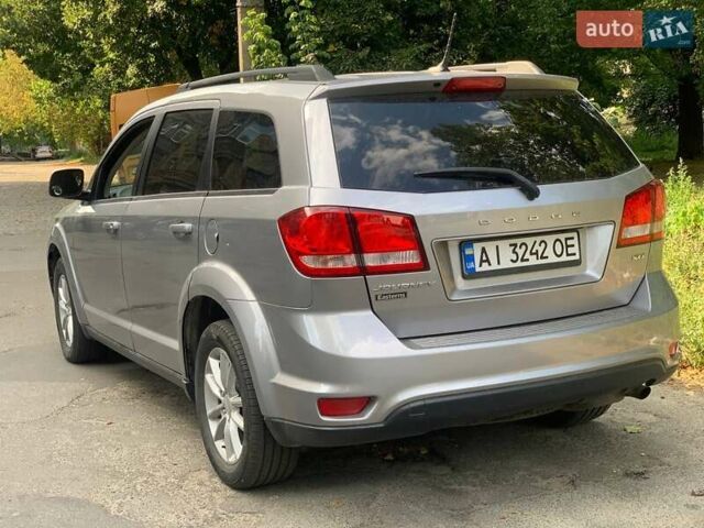 Серый Додж Джорни, объемом двигателя 2.4 л и пробегом 122 тыс. км за 12300 $, фото 8 на Automoto.ua