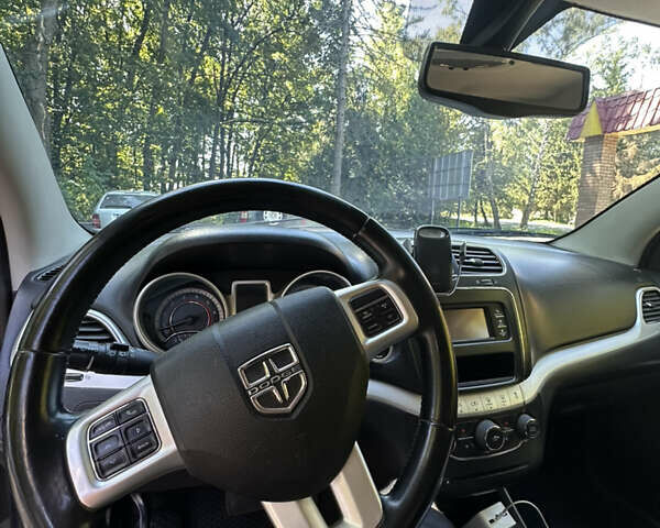 Сірий Додж Джорні, об'ємом двигуна 2.36 л та пробігом 299 тис. км за 9200 $, фото 16 на Automoto.ua