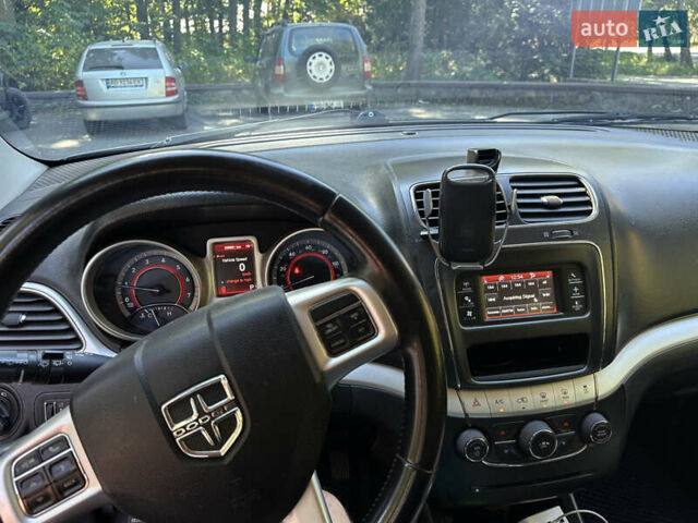 Сірий Додж Джорні, об'ємом двигуна 2.36 л та пробігом 299 тис. км за 9200 $, фото 19 на Automoto.ua