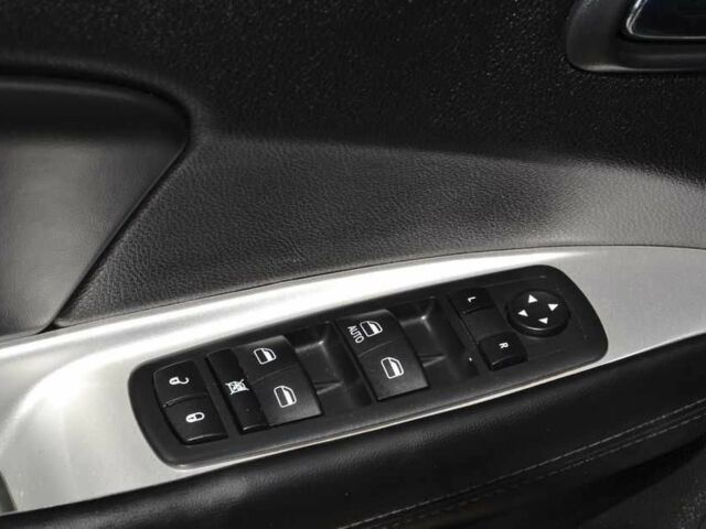 Серый Додж Джорни, объемом двигателя 3.6 л и пробегом 130 тыс. км за 8700 $, фото 6 на Automoto.ua
