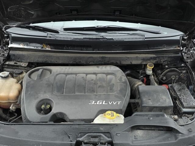 Серый Додж Джорни, объемом двигателя 3.6 л и пробегом 107 тыс. км за 13500 $, фото 16 на Automoto.ua