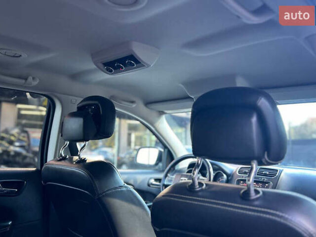 Серый Додж Джорни, объемом двигателя 2.36 л и пробегом 171 тыс. км за 12800 $, фото 13 на Automoto.ua