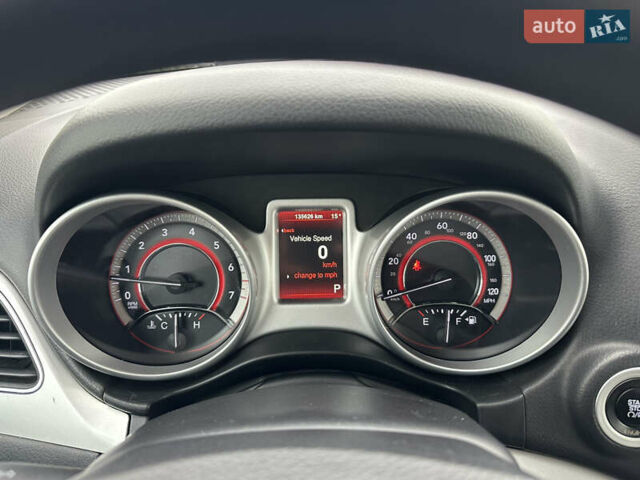 Серый Додж Джорни, объемом двигателя 2.36 л и пробегом 135 тыс. км за 10700 $, фото 31 на Automoto.ua
