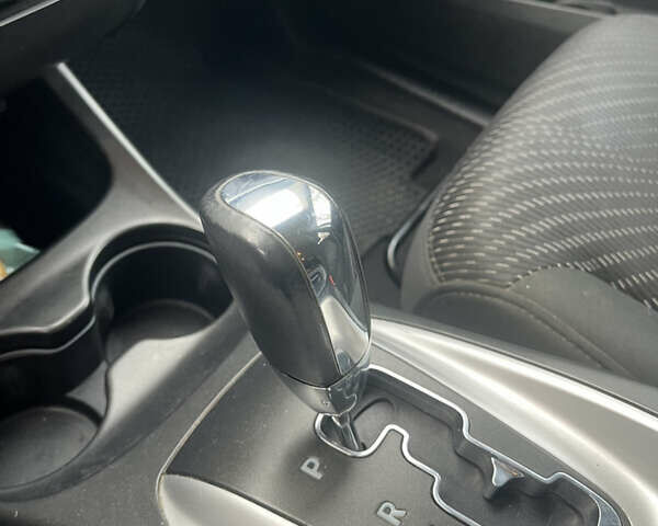 Серый Додж Джорни, объемом двигателя 2.36 л и пробегом 118 тыс. км за 11500 $, фото 15 на Automoto.ua