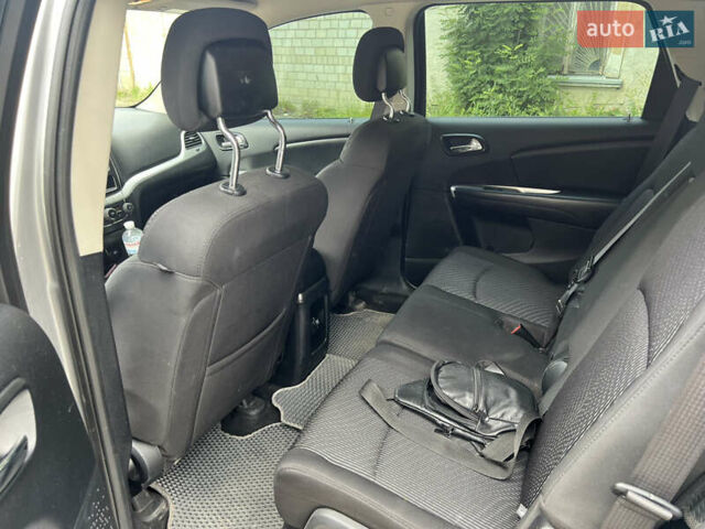 Серый Додж Джорни, объемом двигателя 2.36 л и пробегом 210 тыс. км за 9100 $, фото 15 на Automoto.ua