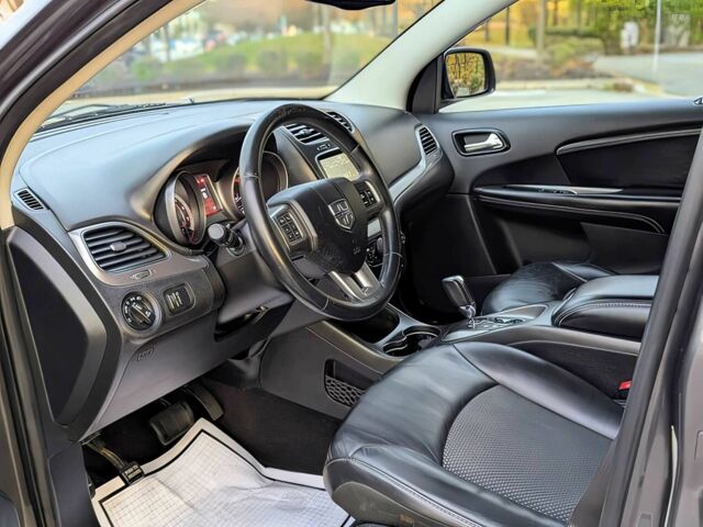 Серый Додж Джорни, объемом двигателя 3.6 л и пробегом 70 тыс. км за 5500 $, фото 7 на Automoto.ua