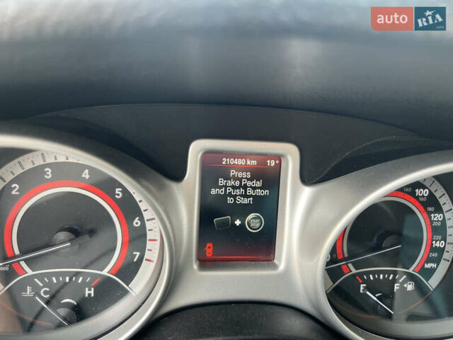 Серый Додж Джорни, объемом двигателя 2.36 л и пробегом 210 тыс. км за 9100 $, фото 13 на Automoto.ua