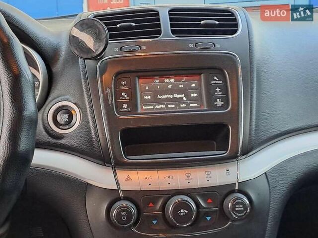 Серый Додж Джорни, объемом двигателя 2.4 л и пробегом 118 тыс. км за 11940 $, фото 12 на Automoto.ua