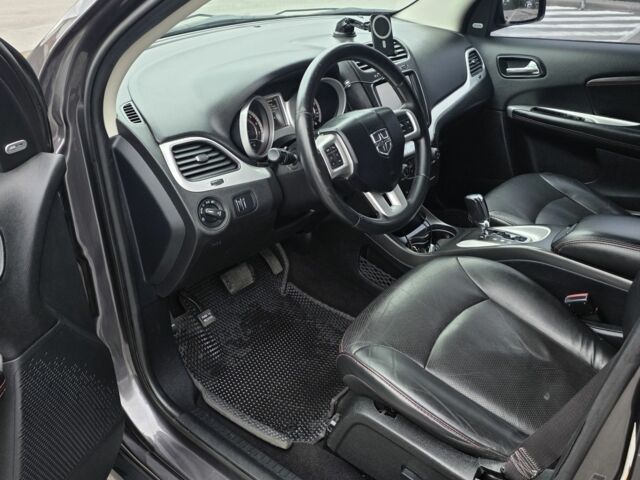 Серый Додж Джорни, объемом двигателя 3.6 л и пробегом 107 тыс. км за 13500 $, фото 8 на Automoto.ua