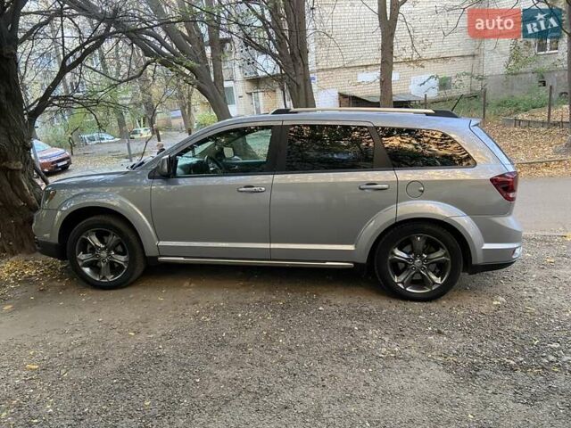 Сірий Додж Джорні, об'ємом двигуна 3.6 л та пробігом 225 тис. км за 12995 $, фото 2 на Automoto.ua