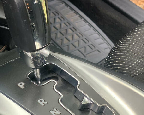 Серый Додж Джорни, объемом двигателя 2.4 л и пробегом 122 тыс. км за 12300 $, фото 11 на Automoto.ua