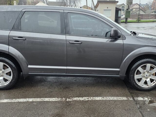 Серый Додж Джорни, объемом двигателя 3.6 л и пробегом 107 тыс. км за 13500 $, фото 12 на Automoto.ua