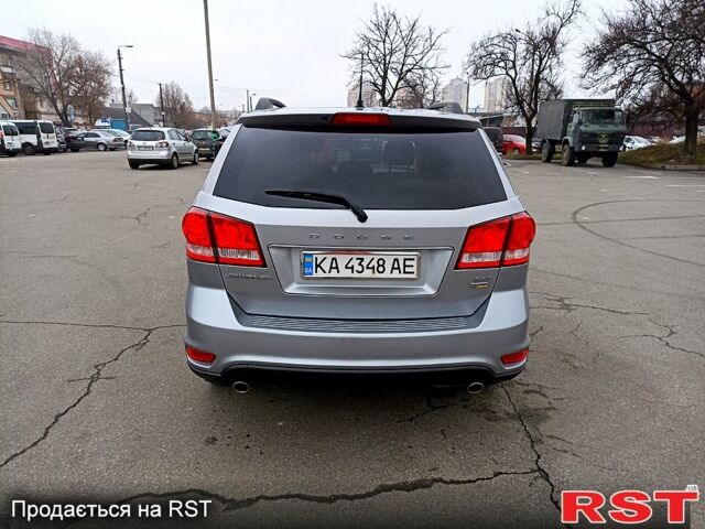 Серый Додж Джорни, объемом двигателя 3.6 л и пробегом 155 тыс. км за 10900 $, фото 5 на Automoto.ua