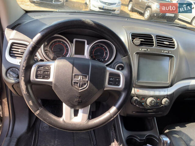 Серый Додж Джорни, объемом двигателя 3.6 л и пробегом 157 тыс. км за 15000 $, фото 19 на Automoto.ua