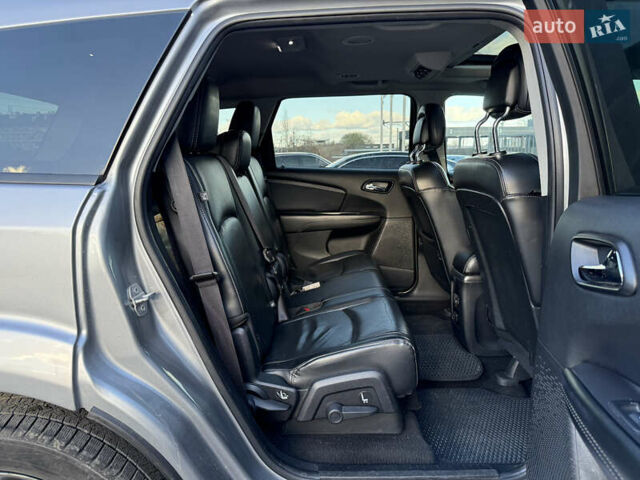 Сірий Додж Джорні, об'ємом двигуна 3.61 л та пробігом 196 тис. км за 14000 $, фото 16 на Automoto.ua