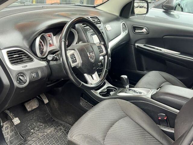 Серый Додж Джорни, объемом двигателя 2.4 л и пробегом 180 тыс. км за 8800 $, фото 8 на Automoto.ua