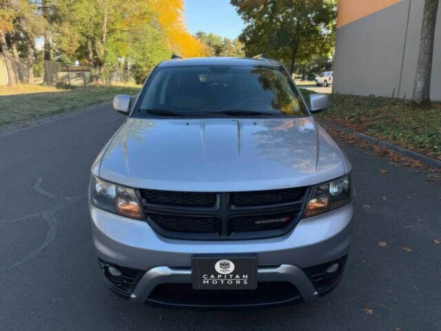 Серый Додж Джорни, объемом двигателя 3.6 л и пробегом 70 тыс. км за 2000 $, фото 1 на Automoto.ua