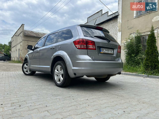 Серый Додж Джорни, объемом двигателя 2.36 л и пробегом 210 тыс. км за 9100 $, фото 9 на Automoto.ua