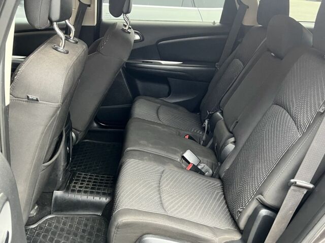 Серый Додж Джорни, объемом двигателя 2.4 л и пробегом 180 тыс. км за 8800 $, фото 10 на Automoto.ua