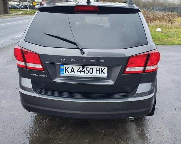 Серый Додж Джорни, объемом двигателя 2.36 л и пробегом 134 тыс. км за 10600 $, фото 14 на Automoto.ua