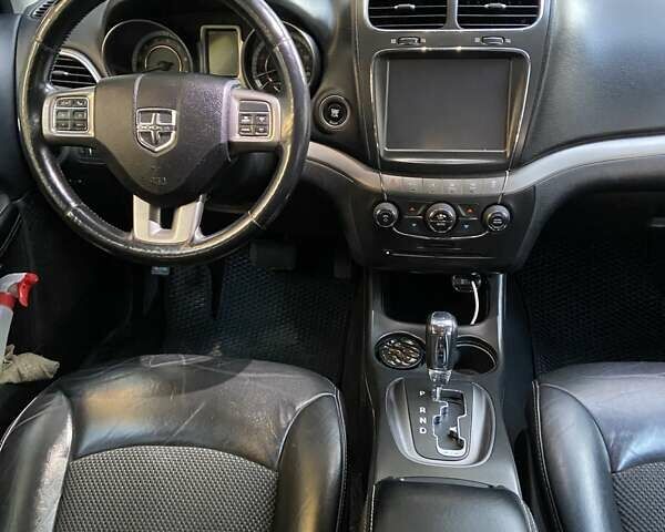Сірий Додж Джорні, об'ємом двигуна 3.6 л та пробігом 225 тис. км за 12995 $, фото 5 на Automoto.ua