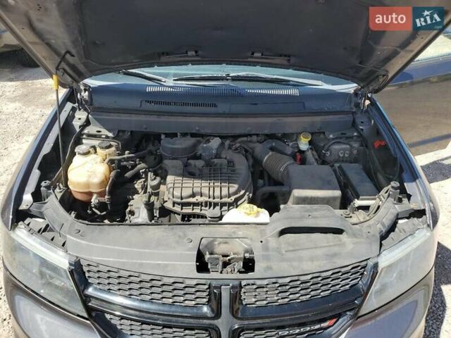 Додж Джорни 2015 в Полтаве на Automoto.ua Серый Додж Джорни, объемом двигателя 3.6 л и пробегом 190 тыс. км за 900 $, фото 11 на Automoto.ua