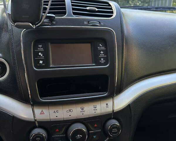 Сірий Додж Джорні, об'ємом двигуна 2.36 л та пробігом 299 тис. км за 9200 $, фото 17 на Automoto.ua