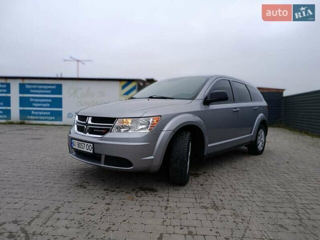 Серый Додж Джорни, объемом двигателя 2.36 л и пробегом 144 тыс. км за 9700 $, фото 4 на Automoto.ua