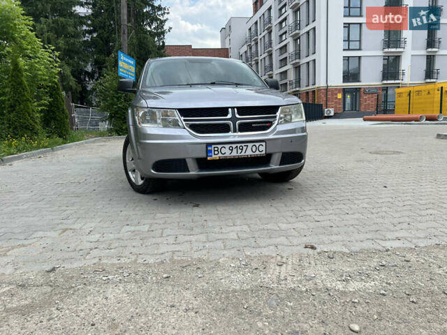 Серый Додж Джорни, объемом двигателя 2.36 л и пробегом 210 тыс. км за 9100 $, фото 6 на Automoto.ua