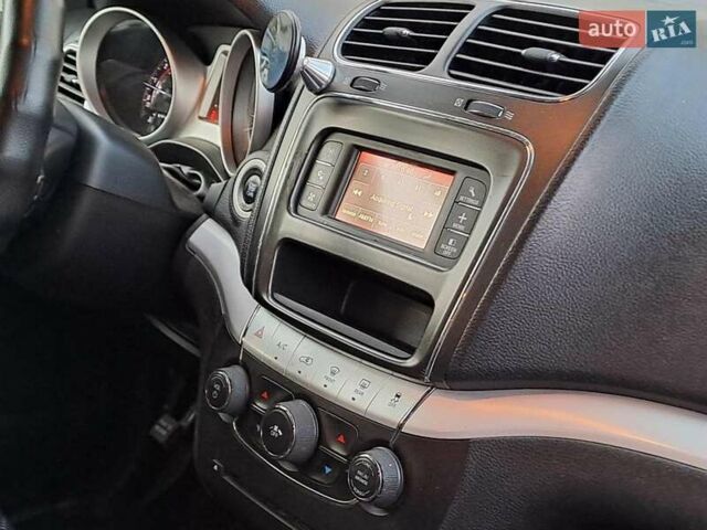 Серый Додж Джорни, объемом двигателя 2.4 л и пробегом 118 тыс. км за 11940 $, фото 10 на Automoto.ua