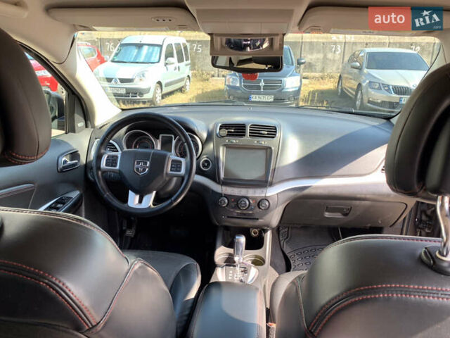 Серый Додж Джорни, объемом двигателя 3.6 л и пробегом 157 тыс. км за 15000 $, фото 14 на Automoto.ua
