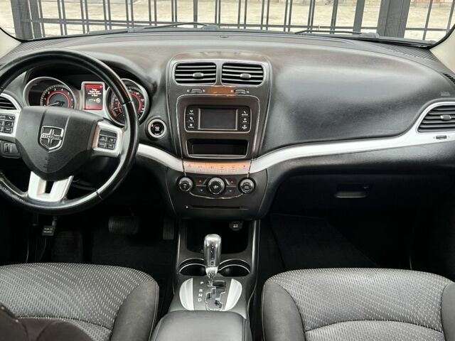 Серый Додж Джорни, объемом двигателя 2.4 л и пробегом 180 тыс. км за 8800 $, фото 12 на Automoto.ua